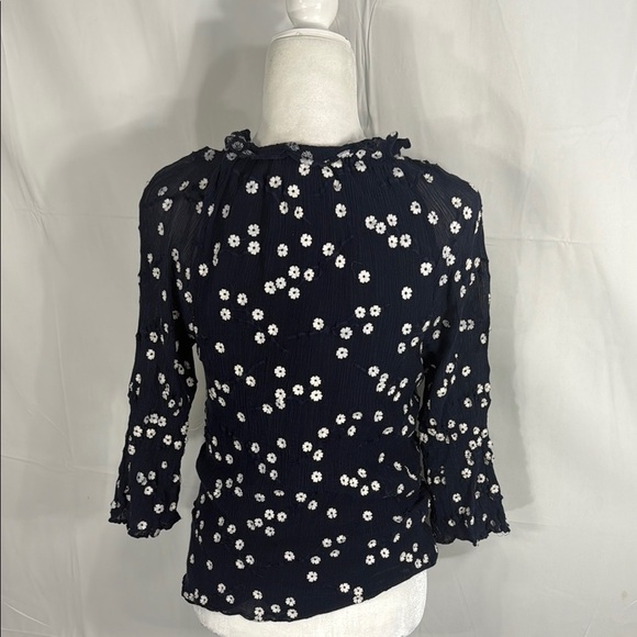 Rebecca Taylor Alessandra Embroidered Ruffle Navy Top Size M - Picture 8 of 11